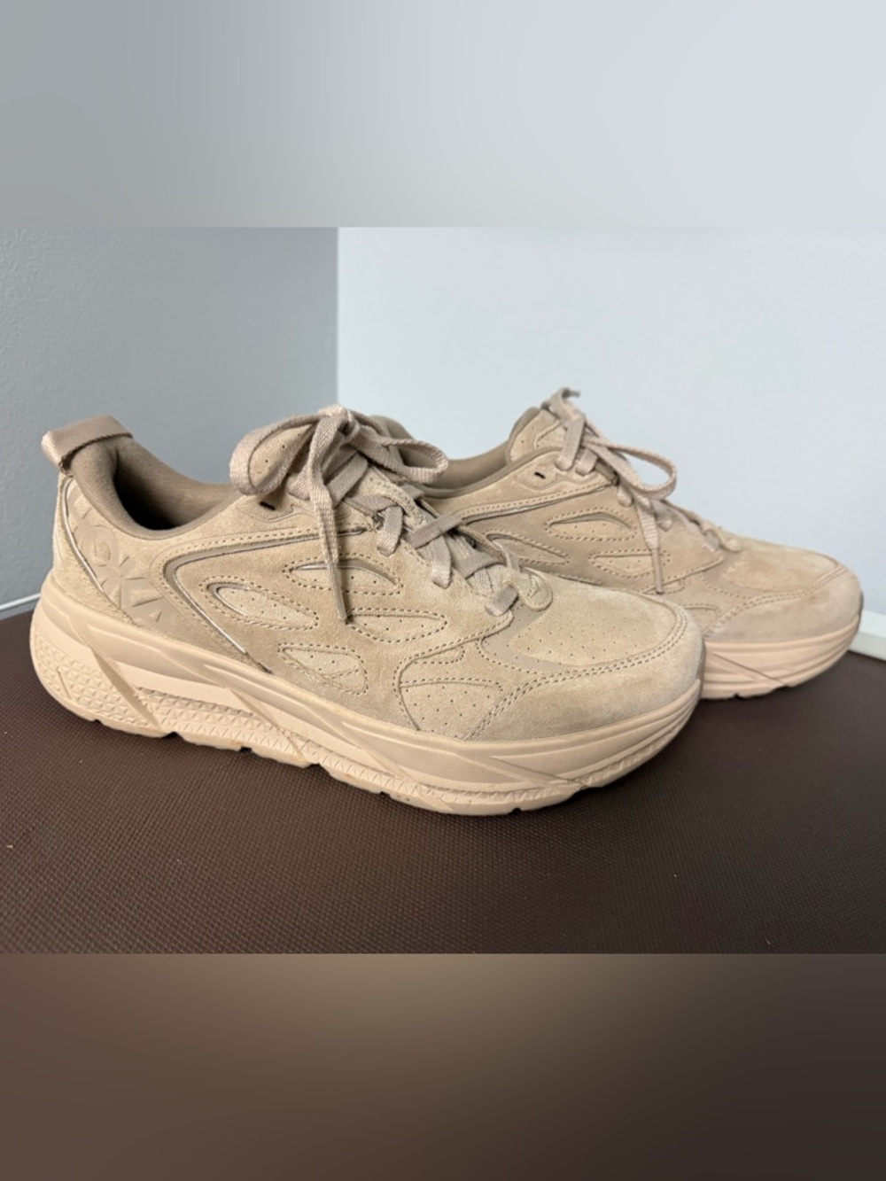 Women’s Hoka Clifton Suede Beige Shoe 8.5